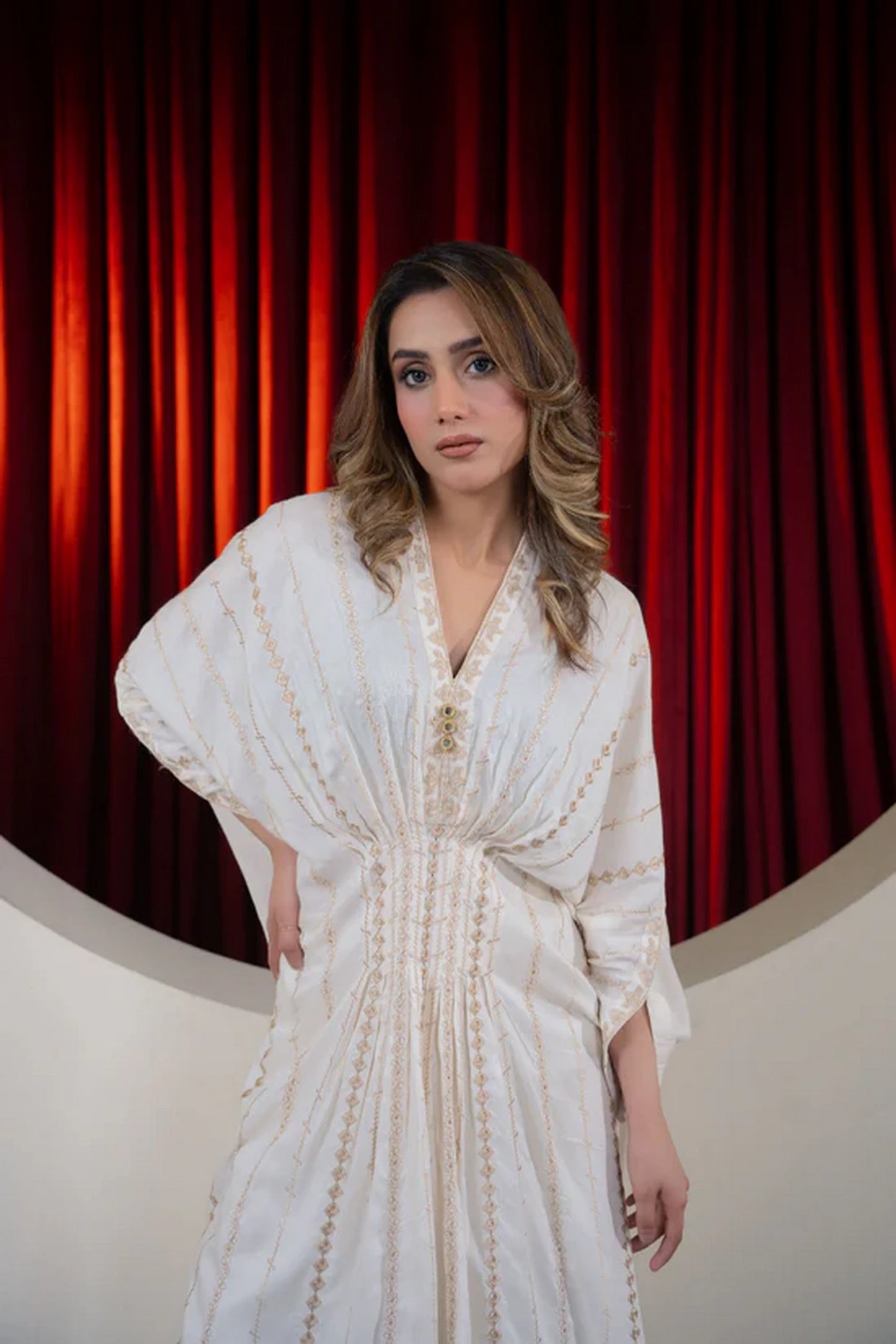 Zarposh Safaid kaftan - By Joray.pk
