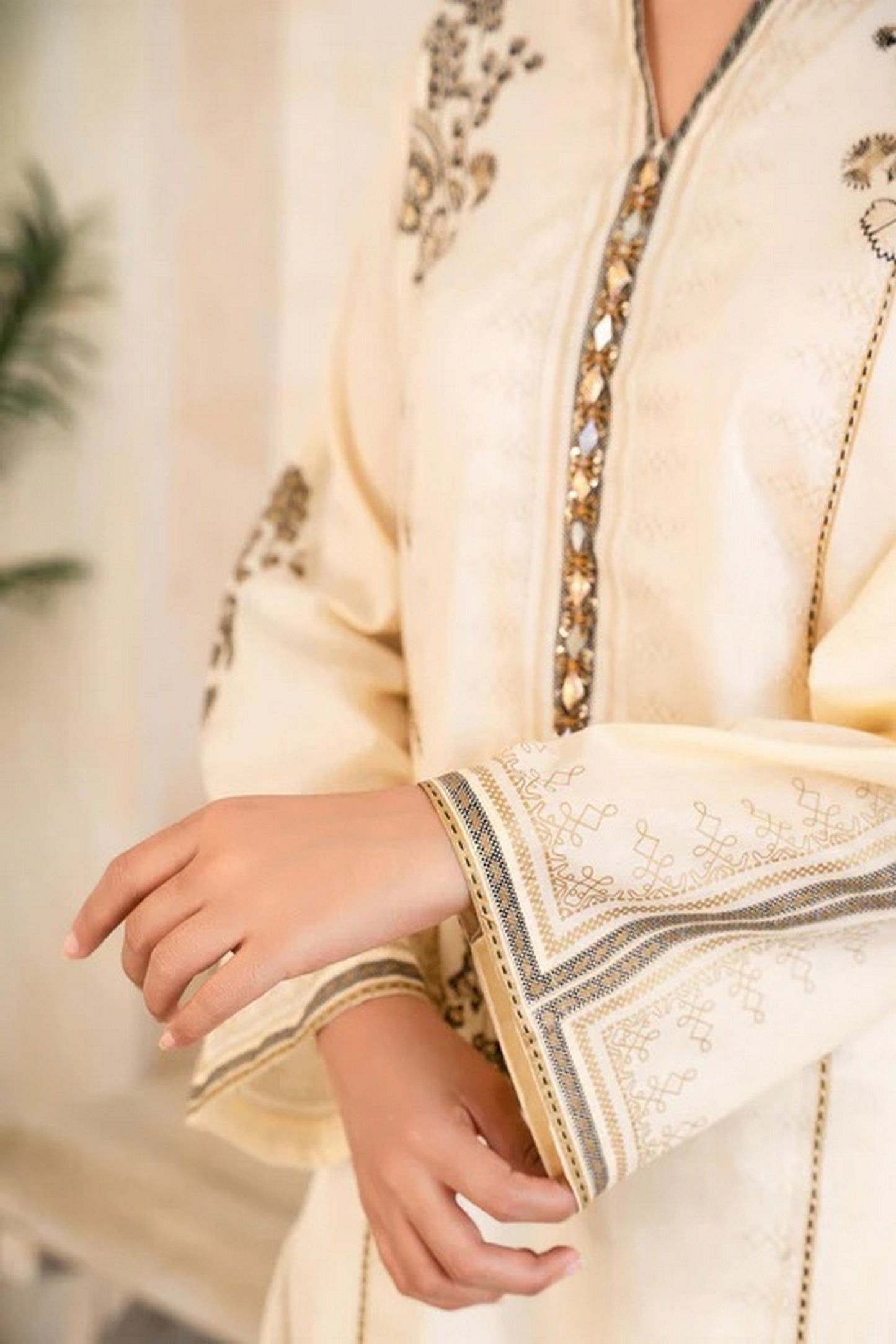 Noor-e-Khaas - By Joray.pk