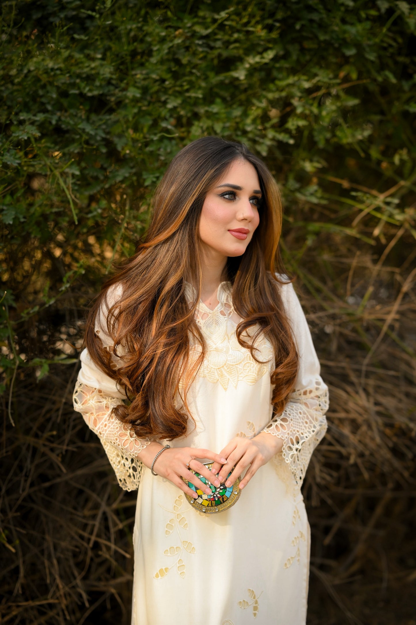 Safed-e-Zar - By Joray.pk