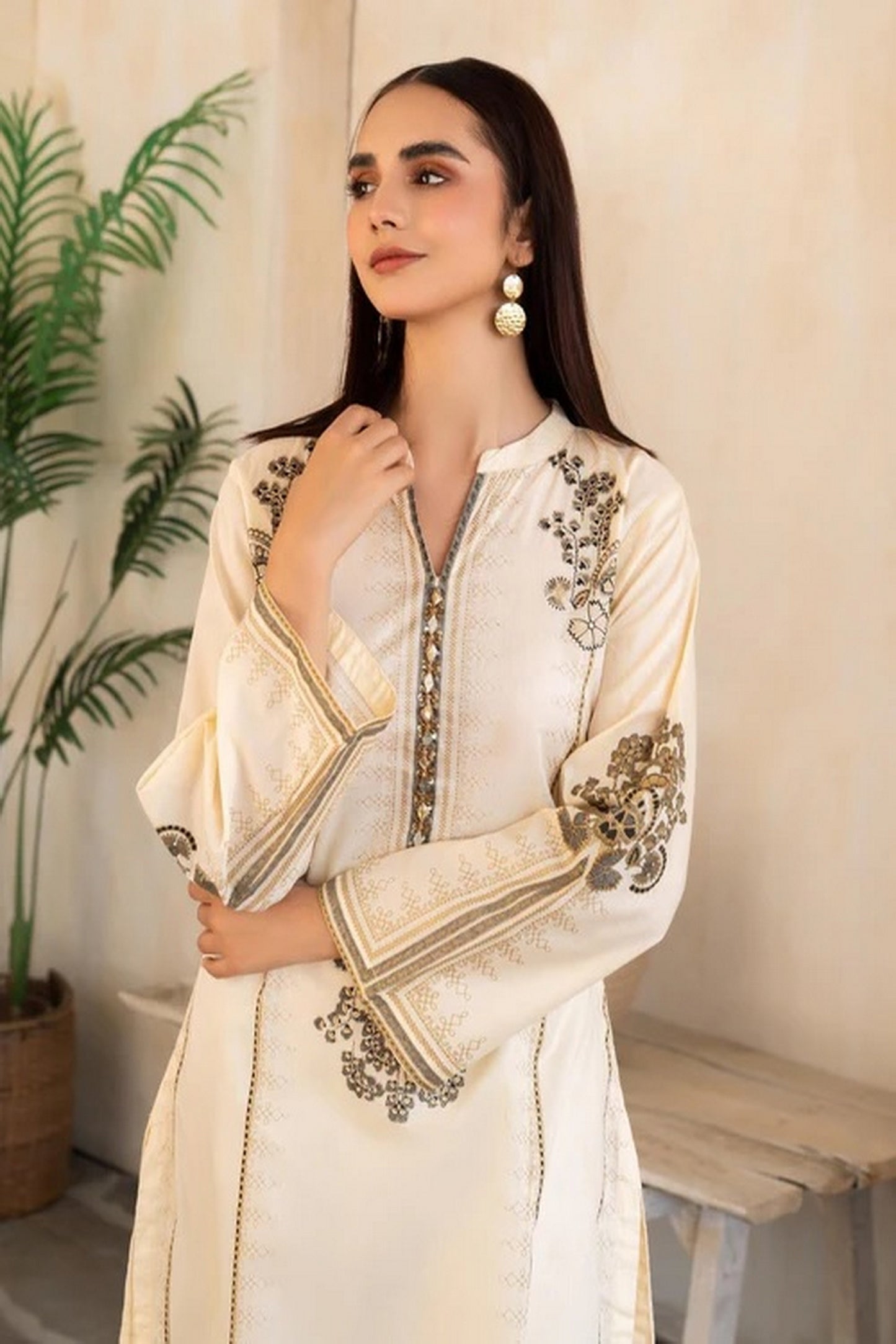 Noor-e-Khaas - By Joray.pk