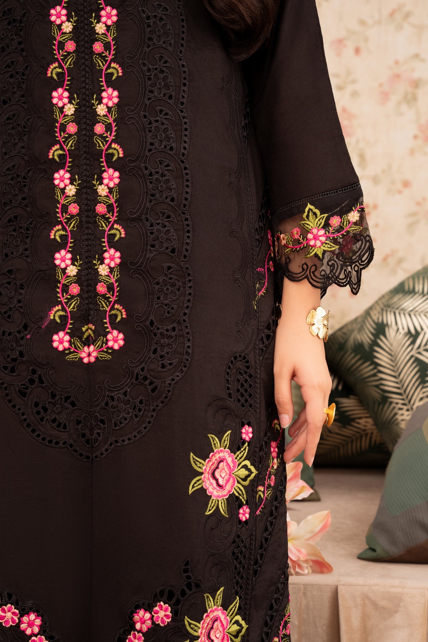 Shab-e-Gulzar - Black By Joray.pk