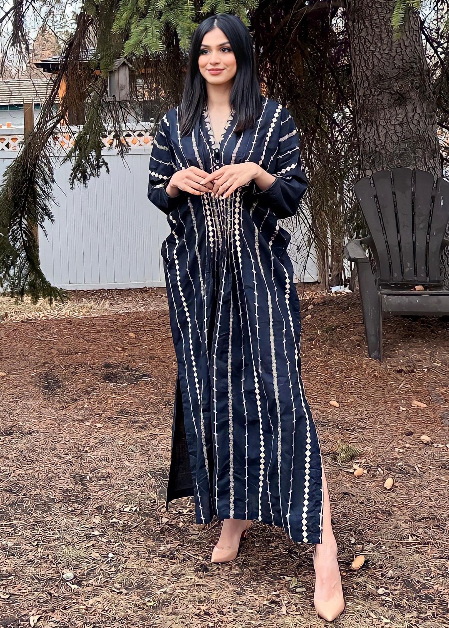 Siah Rang-e-Naz- Kaftan - By Joray.pk