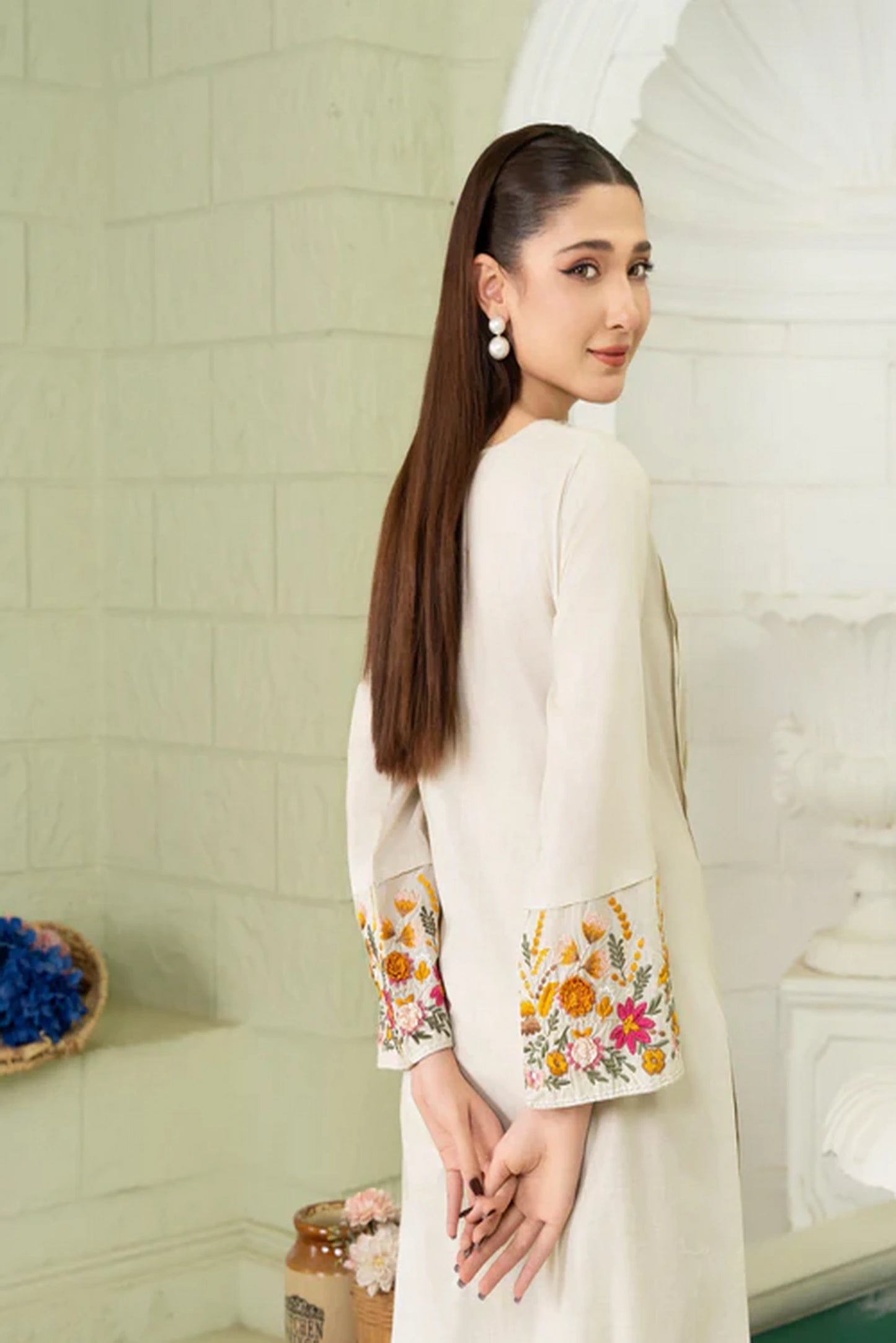Noor-e-Gul - Ivory - By Joray.pk